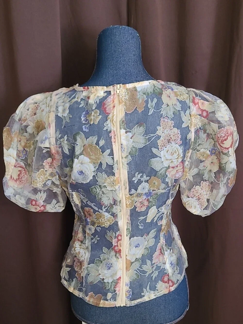 Peach Floral Print SHEER Polyester Top - Picture 5 of 10